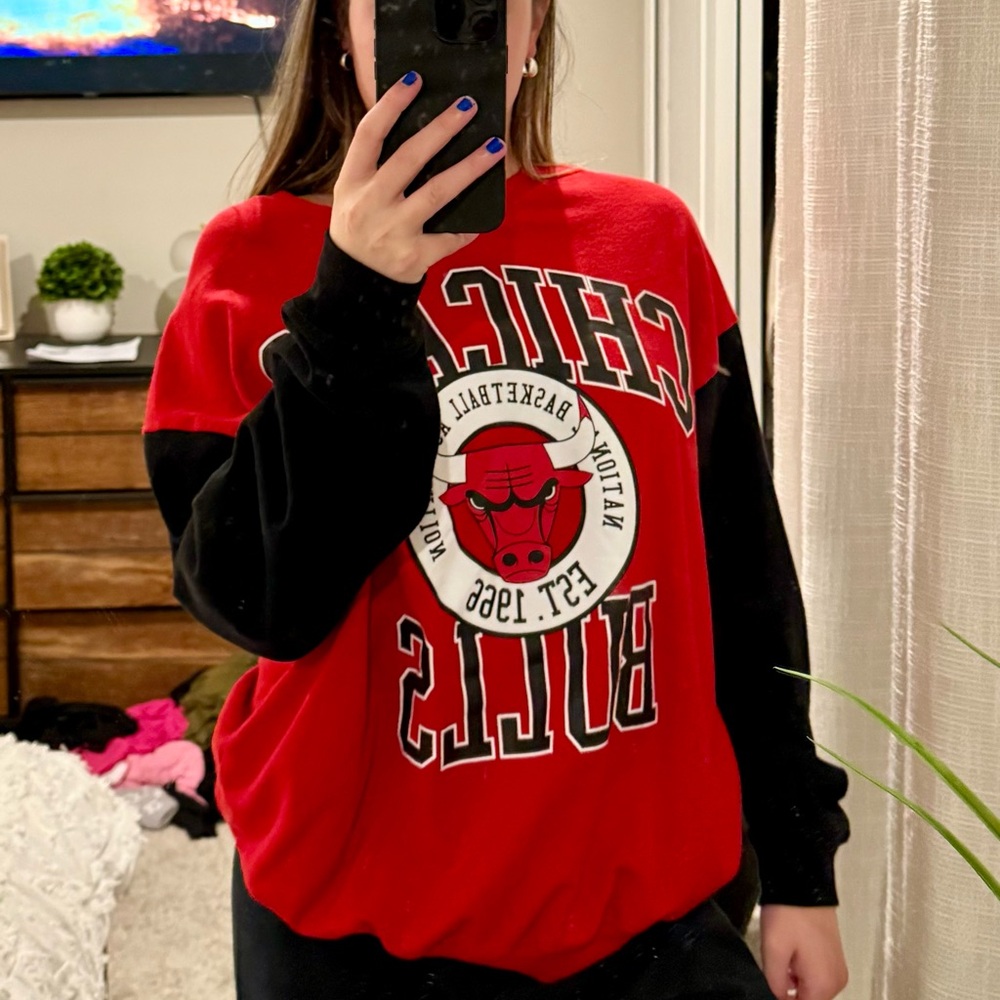 Chicago Bulls Red and Black Sweatshirt